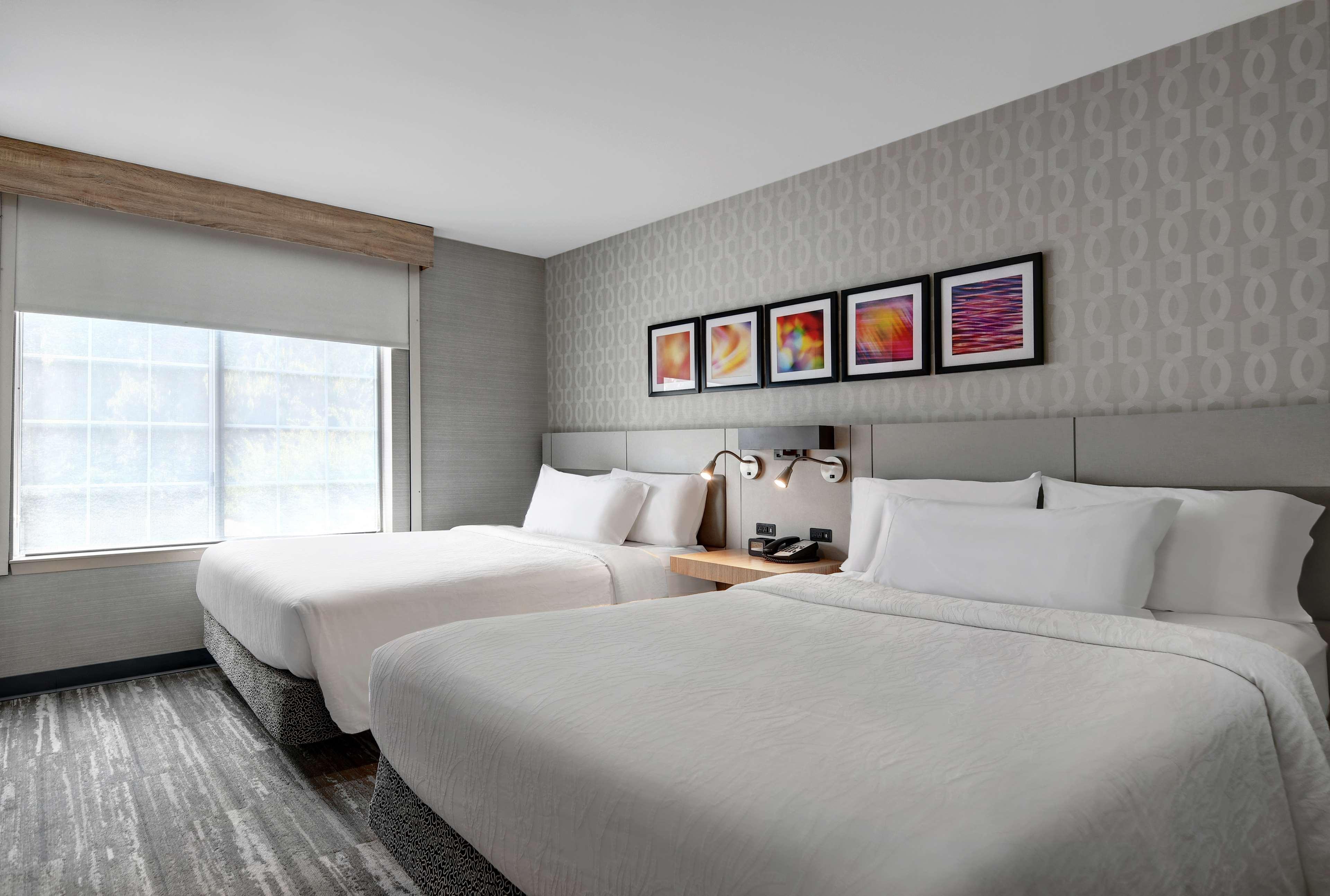 Hilton Garden Inn Hamilton Бордънтаун Екстериор снимка