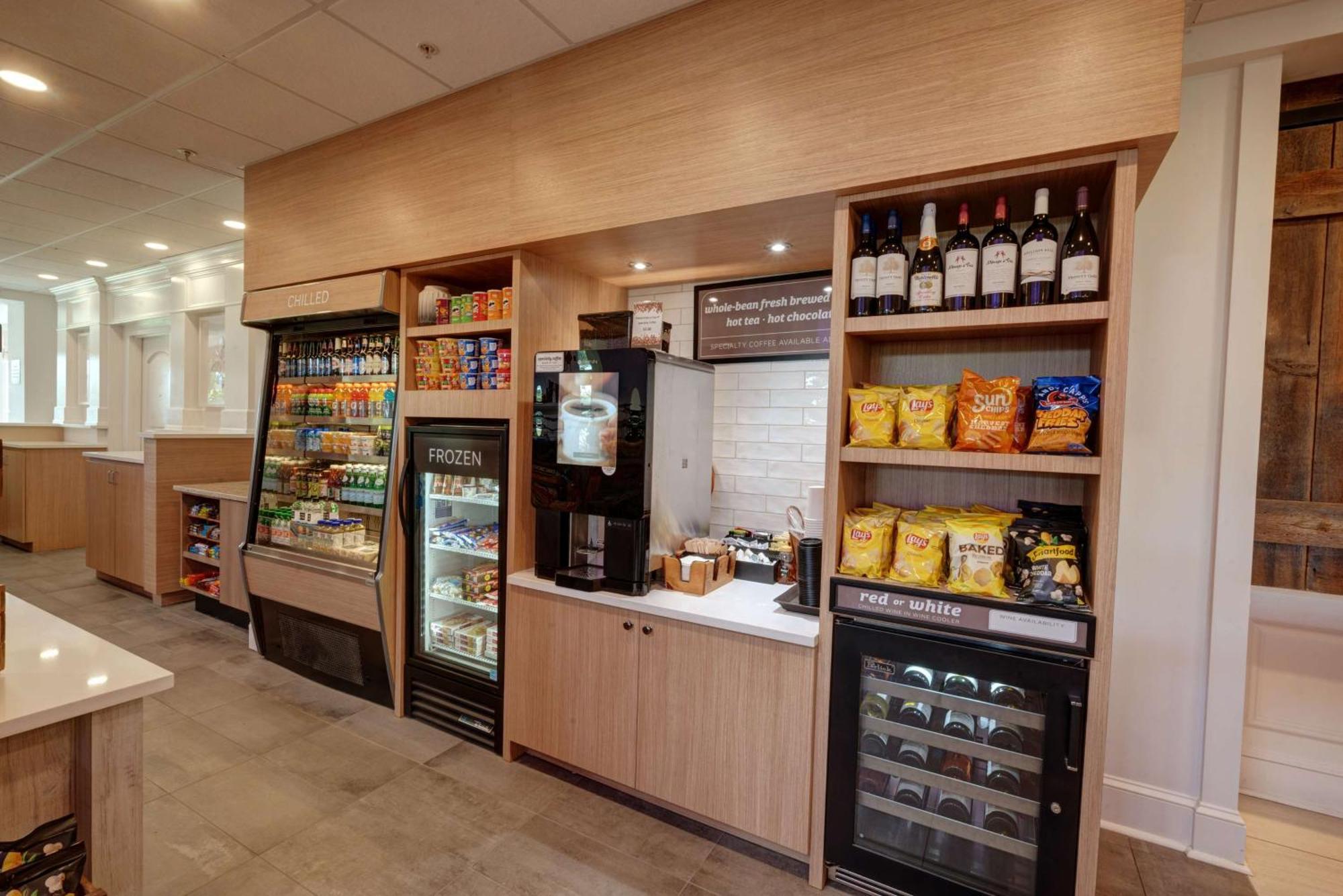 Hilton Garden Inn Hamilton Бордънтаун Екстериор снимка