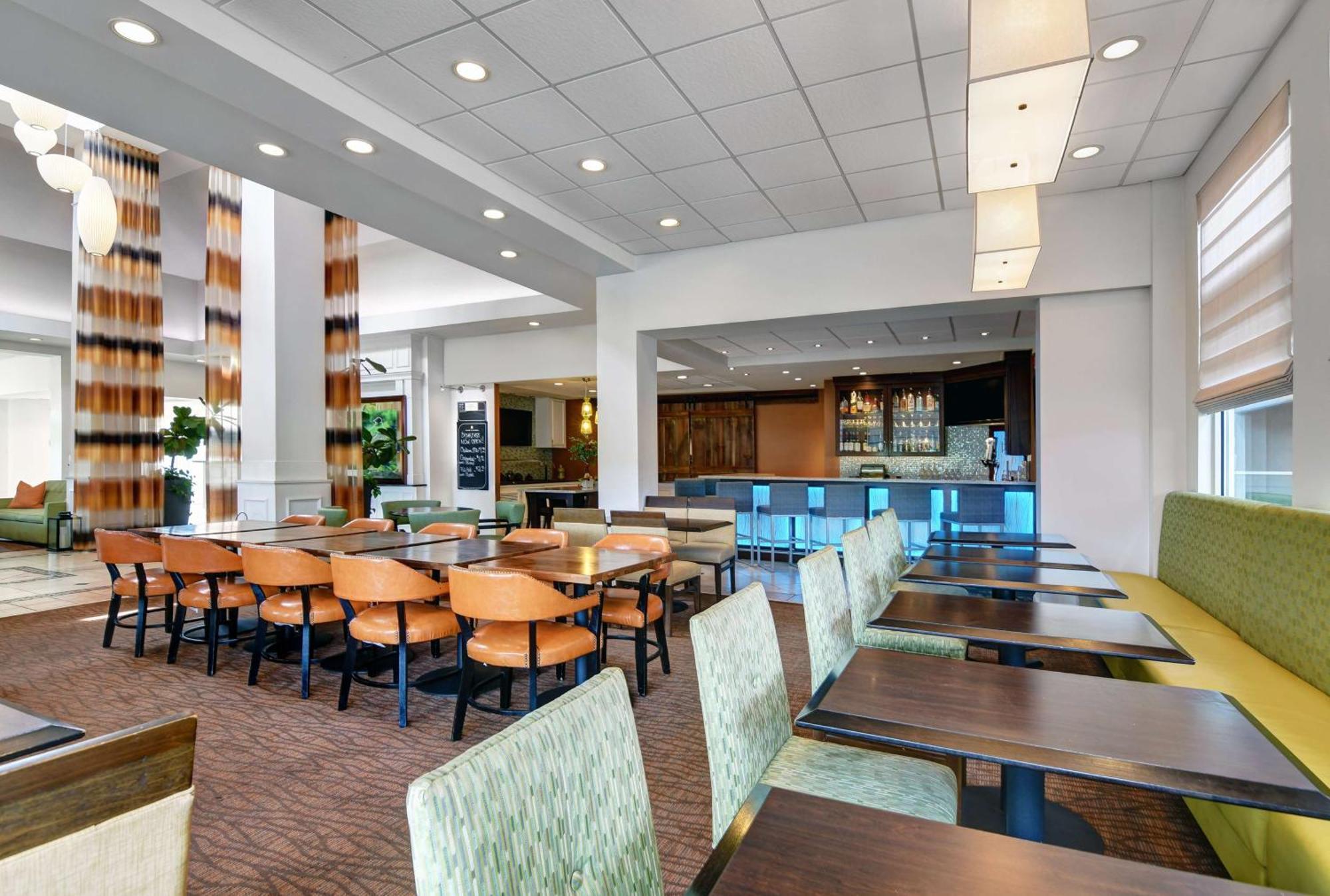 Hilton Garden Inn Hamilton Бордънтаун Екстериор снимка